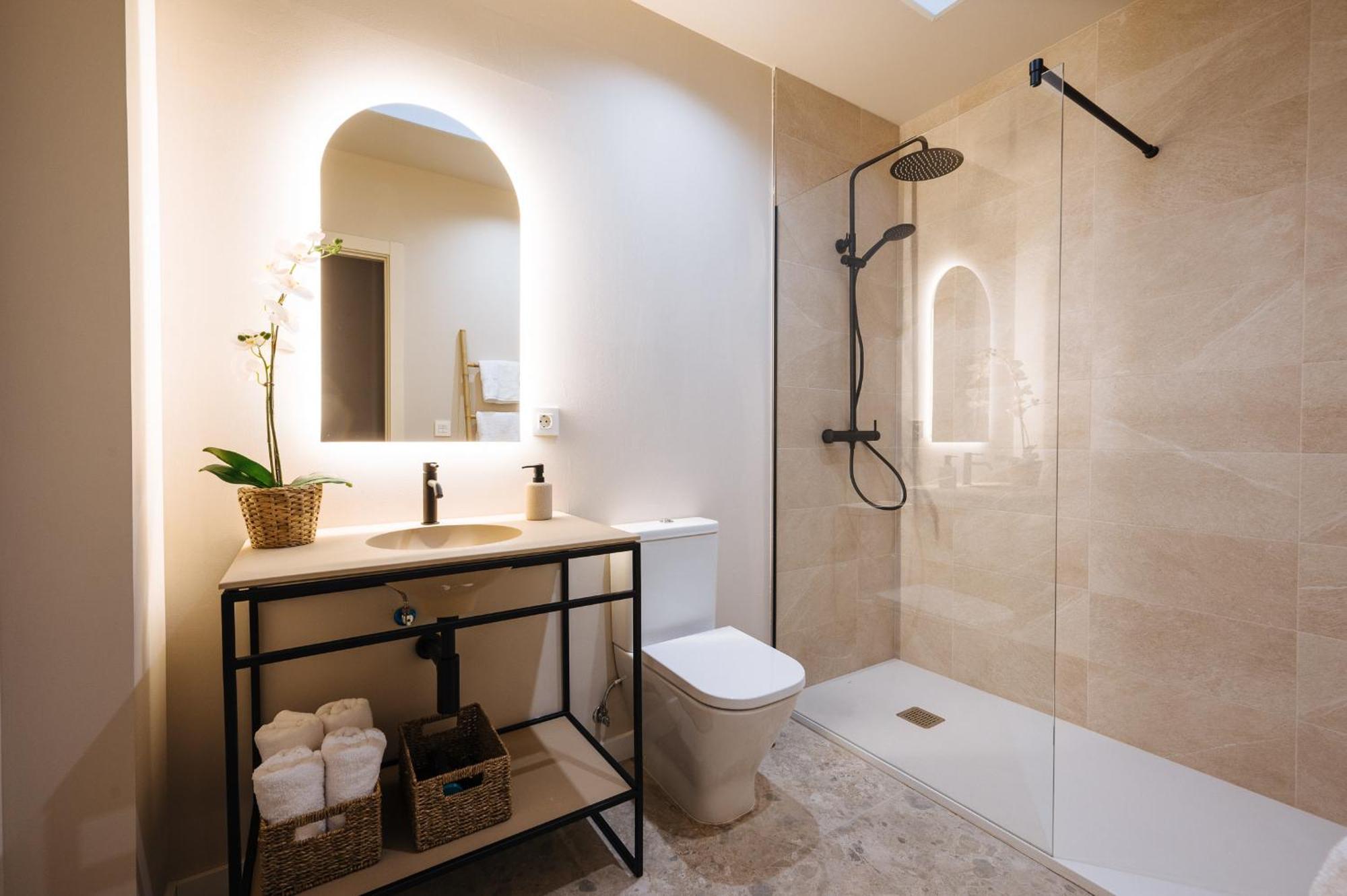 New Hostly Alameda Apartments Севиля Екстериор снимка