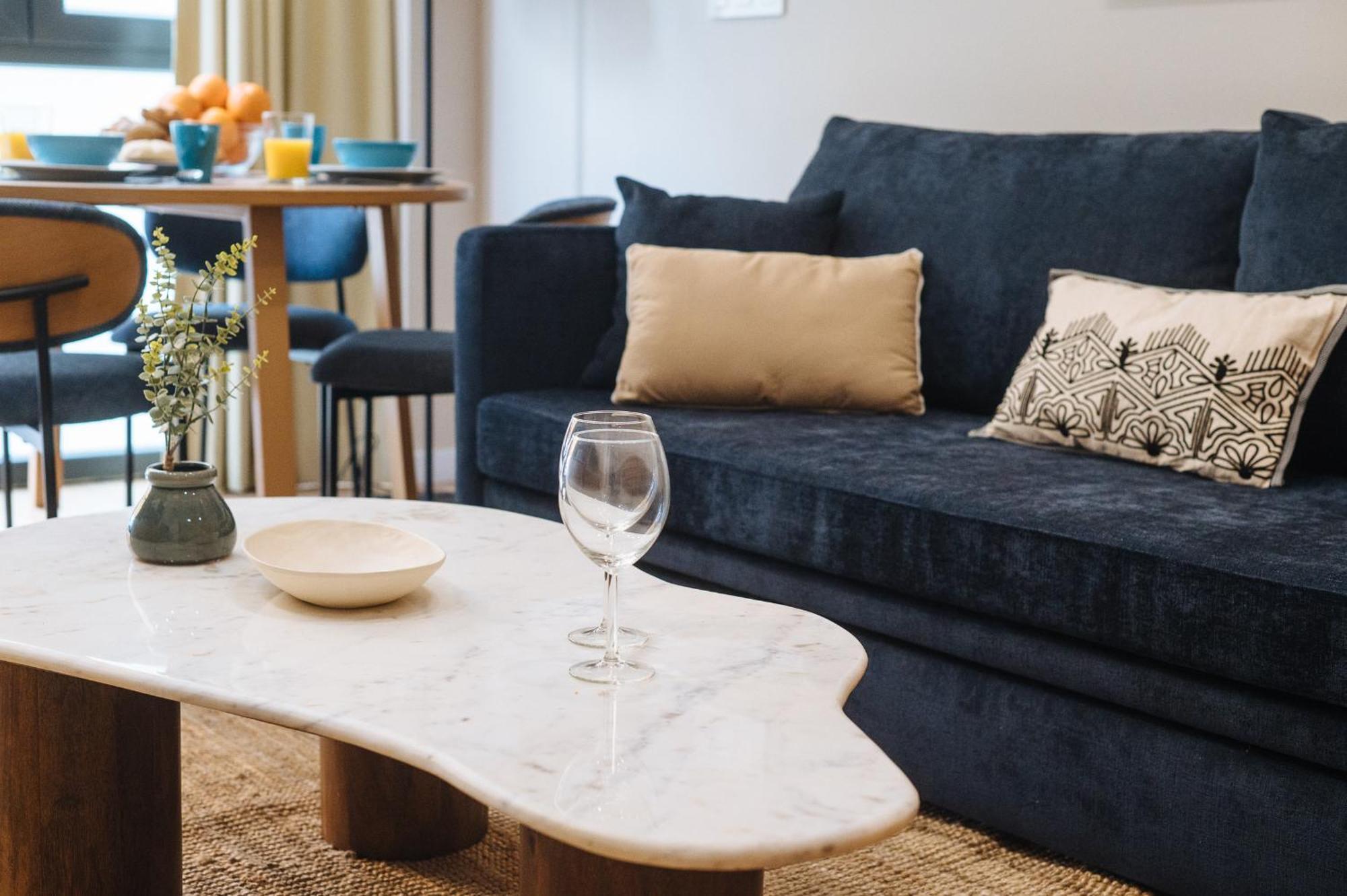 New Hostly Alameda Apartments Севиля Екстериор снимка