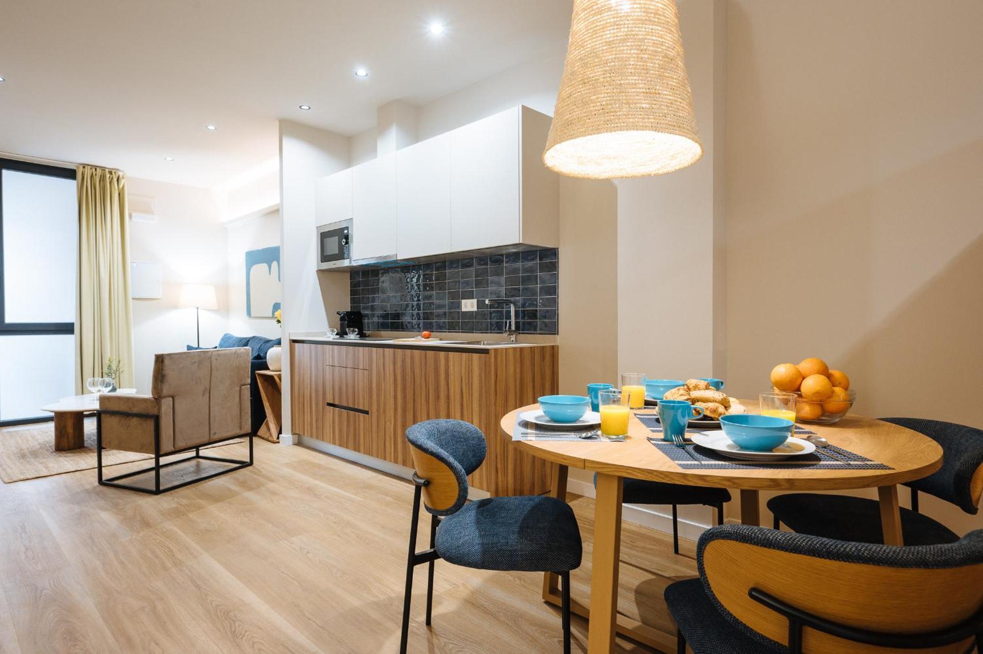 New Hostly Alameda Apartments Севиля Екстериор снимка