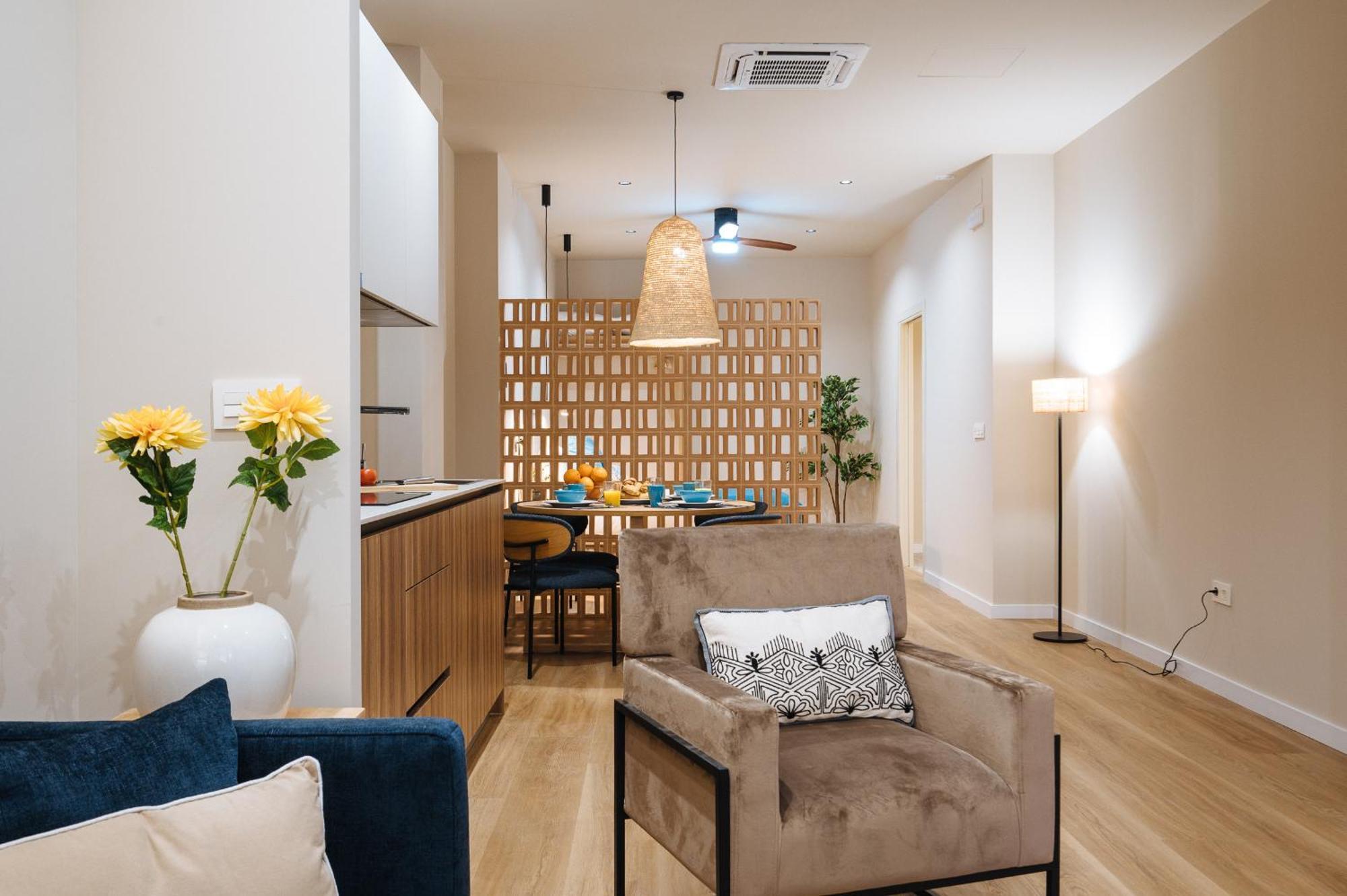 New Hostly Alameda Apartments Севиля Екстериор снимка
