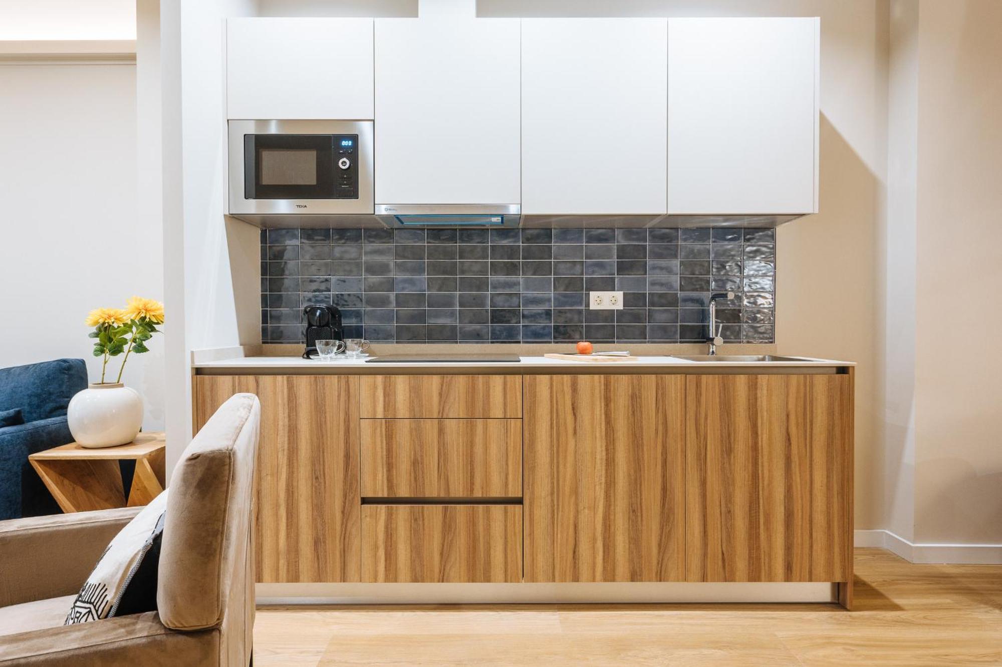 New Hostly Alameda Apartments Севиля Екстериор снимка