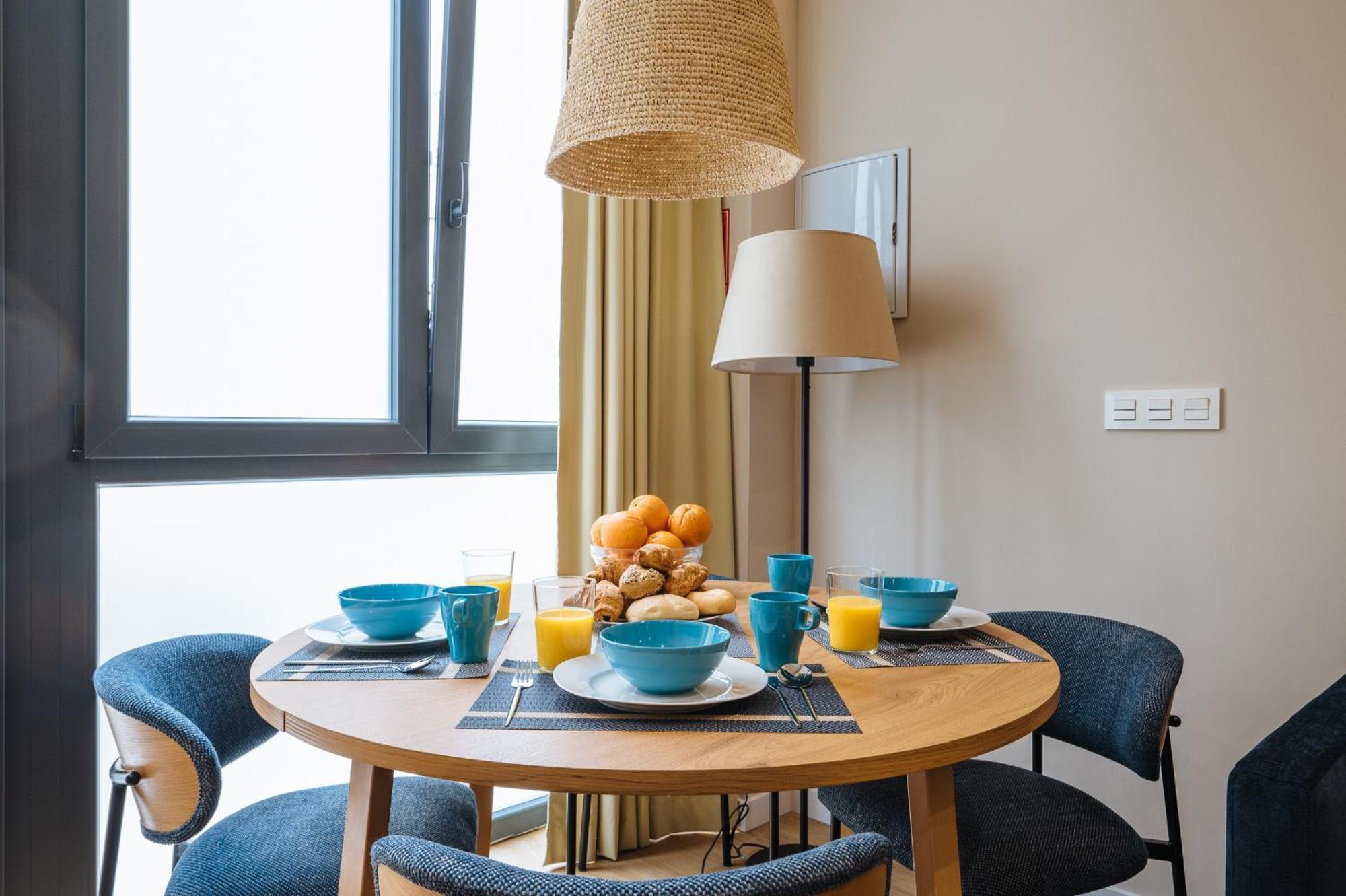 New Hostly Alameda Apartments Севиля Екстериор снимка