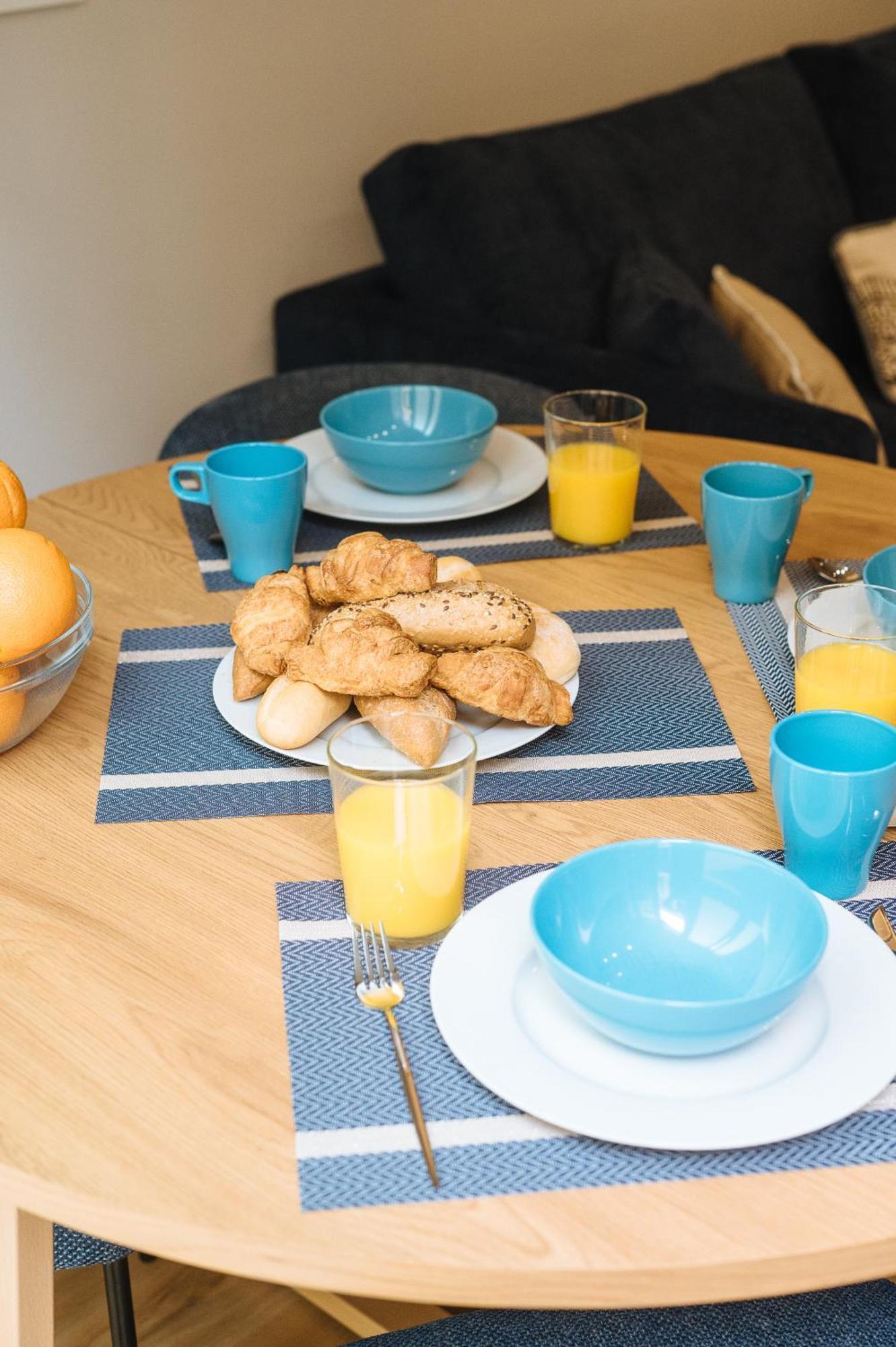 New Hostly Alameda Apartments Севиля Екстериор снимка